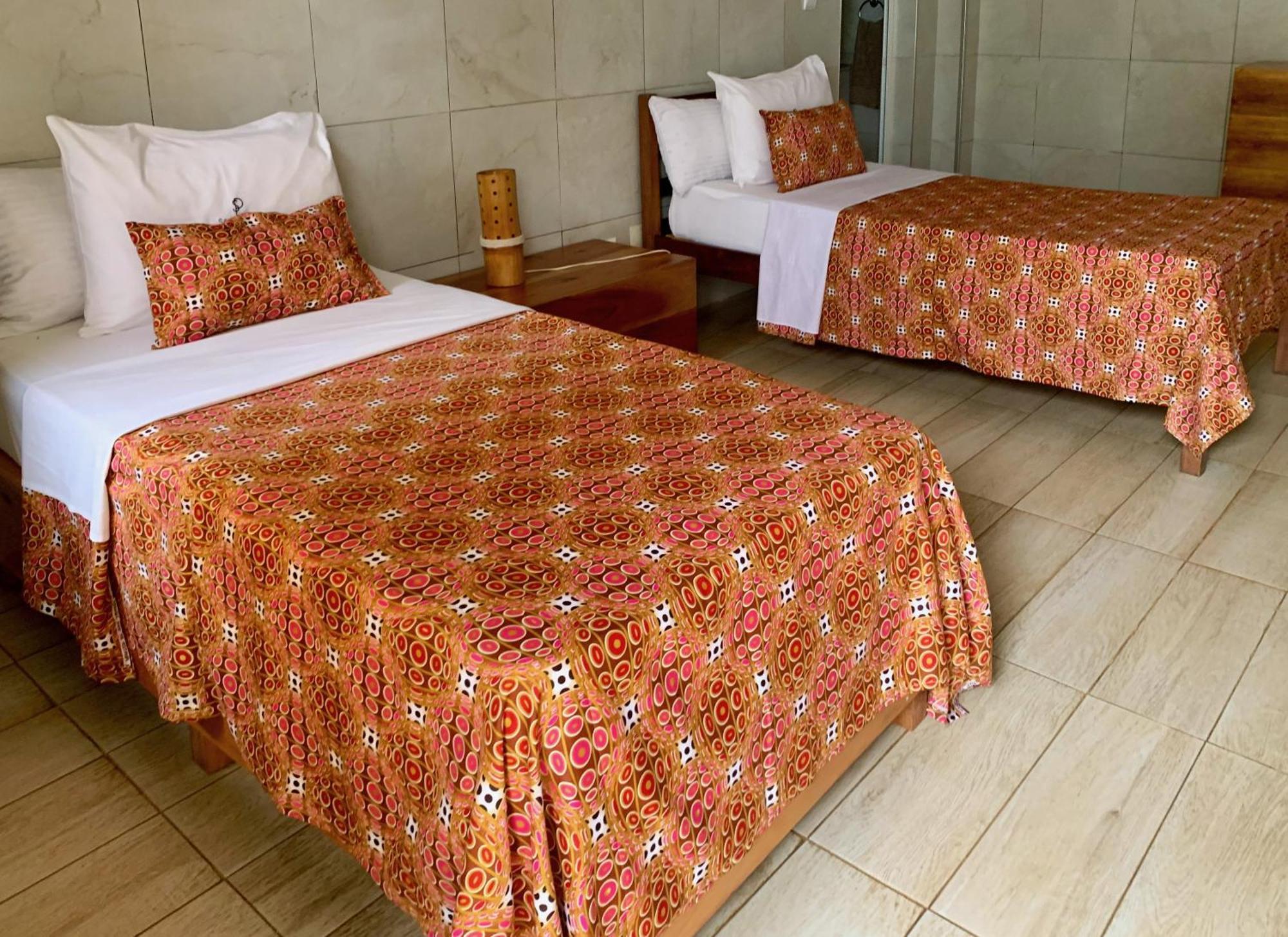 Sao Pedro Guesthouse Sao Tomé Kültér fotó